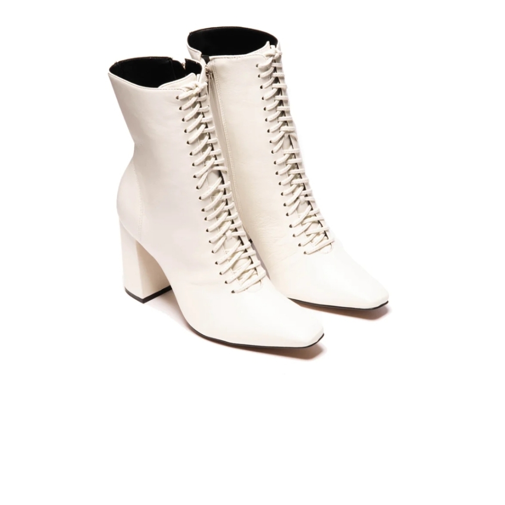 L'intervalle Primerose White Leather
